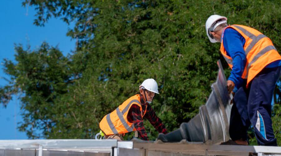 Roof maintenance in Abbott, TX